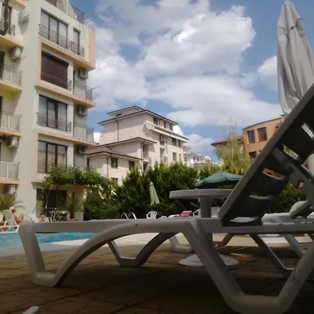 Location In Sunny Amber Apartment *